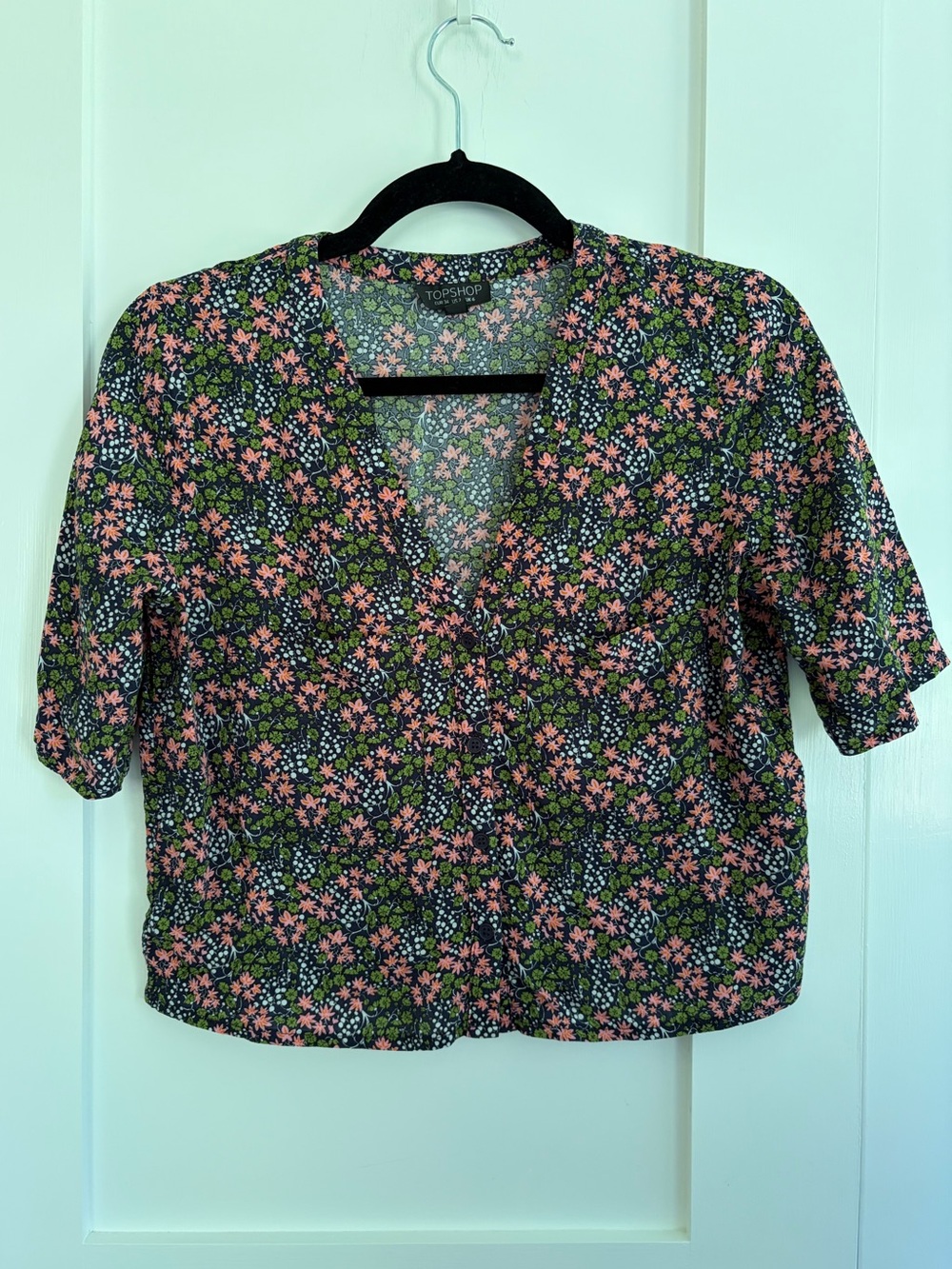 Topshop Women’s Button Front Top Floral Size US 2
